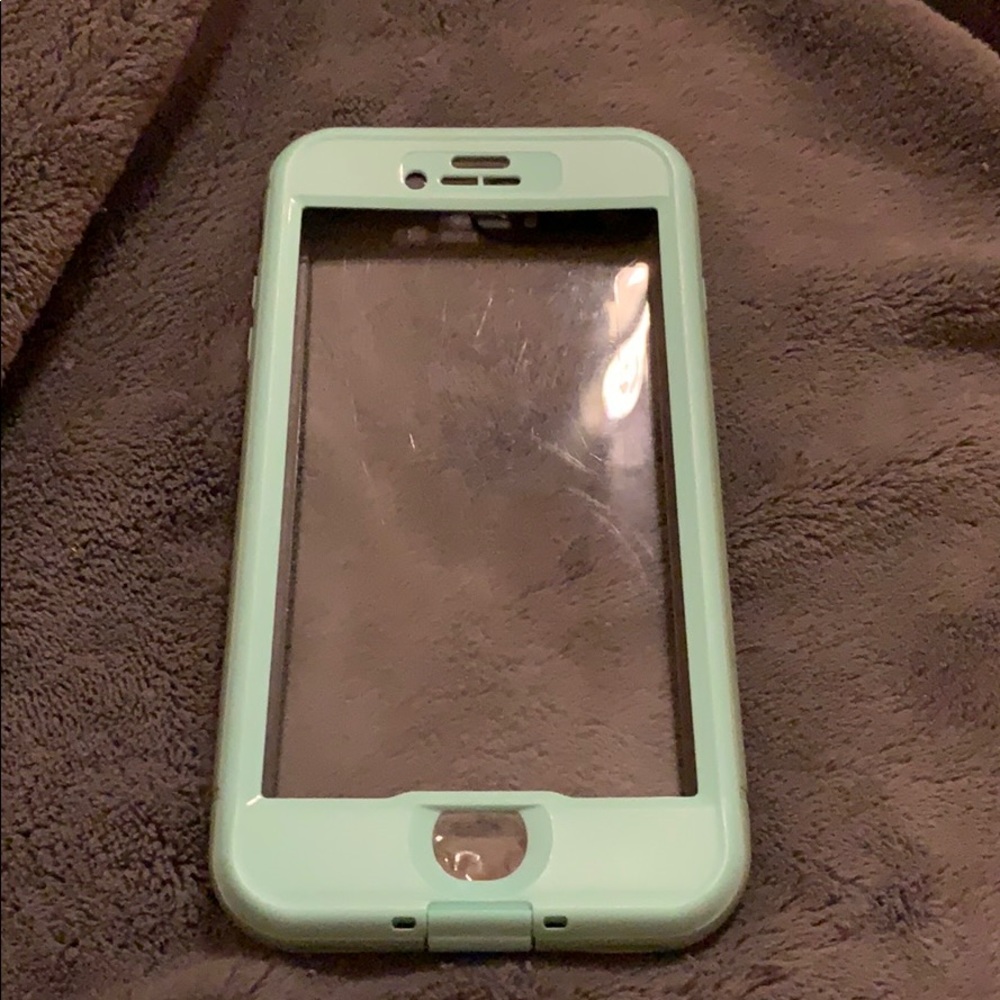 I phone 7 plus, teal life proof